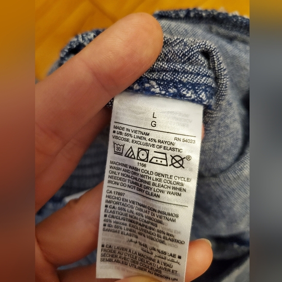 Old Navy Sleeveless Cropped Jumpsuit. Heathered Blue & White. Linen Blend. L. - Picture 4 of 12